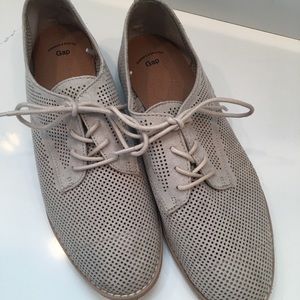 Gap shoes. Size 8. NWOB